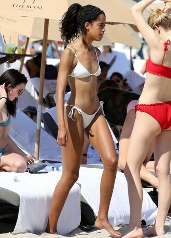 Leaked Malia obama private photo viral onlyfans