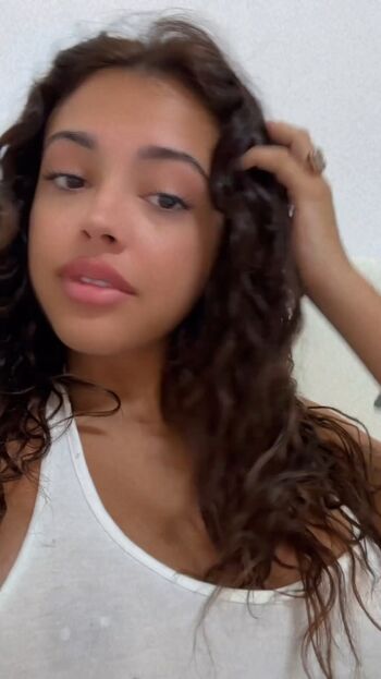 Leaked Malu trevejo private photo viral onlyfans