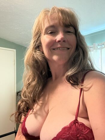 Leaked Mama fox private photo viral onlyfans