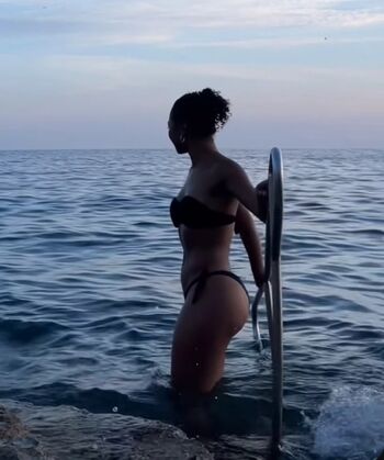 Leaked Manon bresch page private photo viral onlyfans
