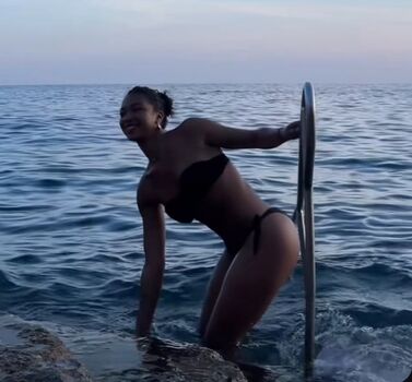 Leaked Manon bresch page private photo viral onlyfans