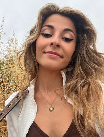 Leaked Manon debs private photo viral onlyfans