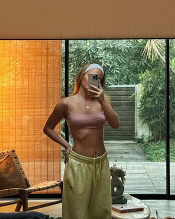 Leaked Manon lanza private photo viral onlyfans