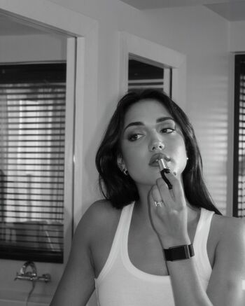Leaked Manon mittenaere private photo viral onlyfans