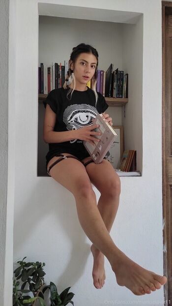 Manuela Velez