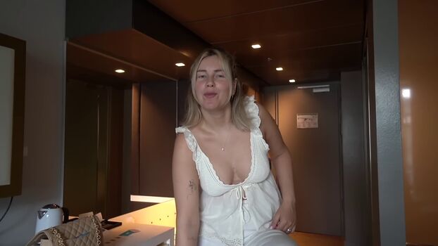 Leaked Maren wolf private photo viral onlyfans