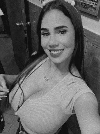Leaked Maria pernia page private photo viral onlyfans