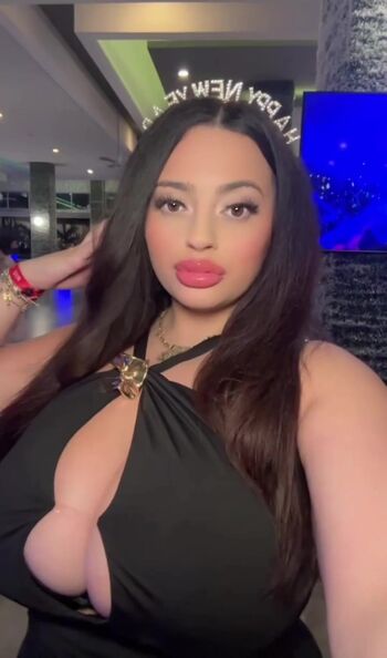 Maria Sharrad
