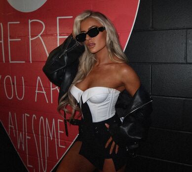 Leaked Mariah may  page private photo viral onlyfans