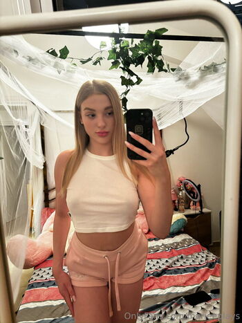 Leaked Marieplays private photo viral onlyfans
