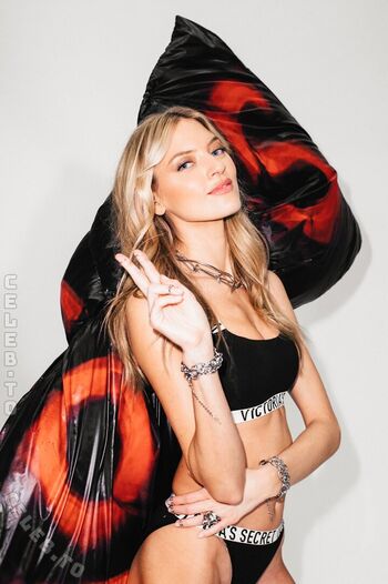 Martha Hunt