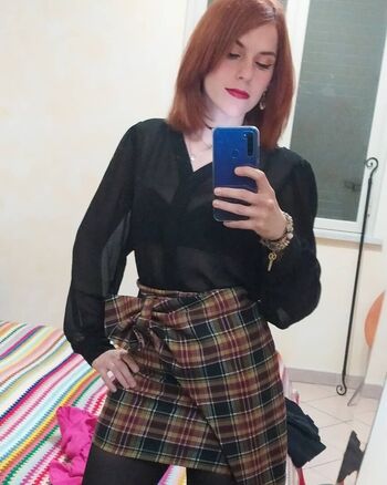 mary_mayfair_