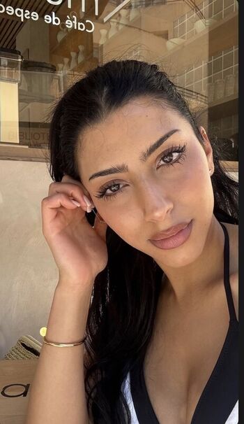 maryamazinani