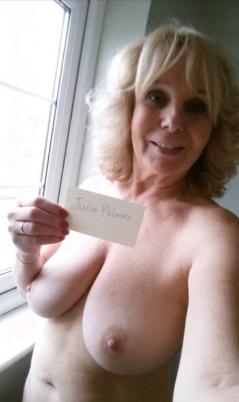 Leaked Mature women page private photo viral onlyfans