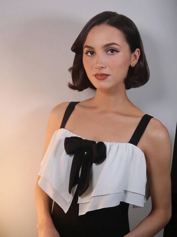 Maude Apatow