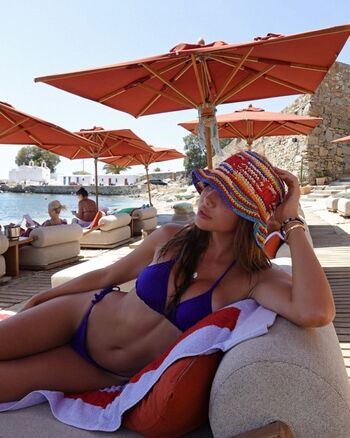 Maureen Montagne (Miss Globe 2021)
