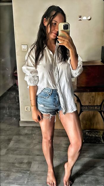 Leaked Maurine ribeiro private photo viral onlyfans