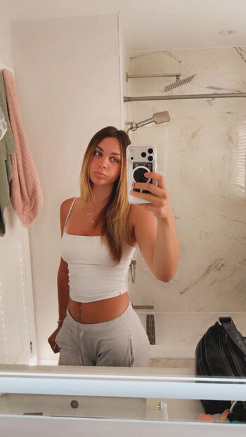 Leaked Maya zaniewski private photo viral onlyfans