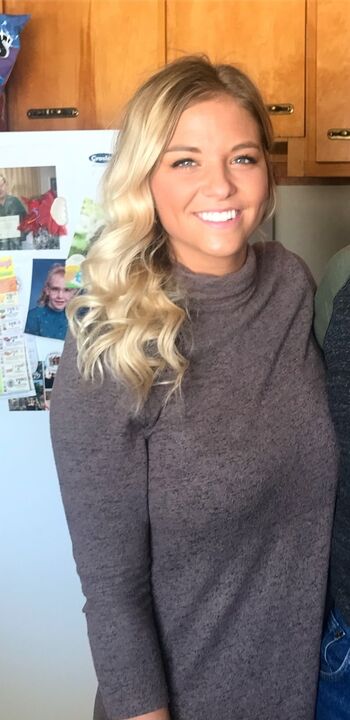 McKenna DeMoe