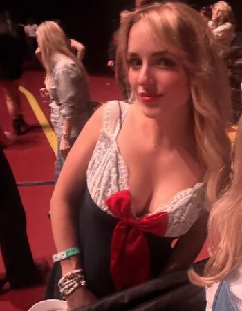 Leaked Mckenna grace  page private photo viral onlyfans
