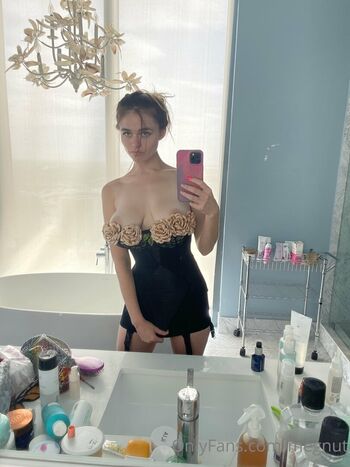 Leaked Megnutt private photo viral onlyfans