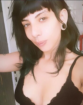 Meiriani De Oliveira
