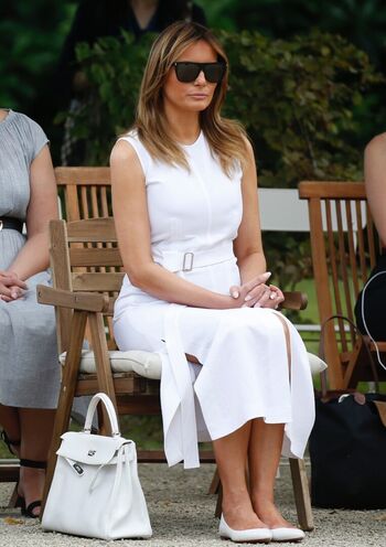 Leaked Melania trump private photo viral onlyfans