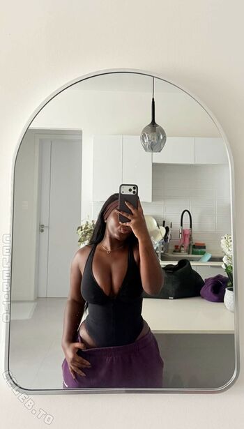 Leaked Melaxgoddess private photo viral onlyfans