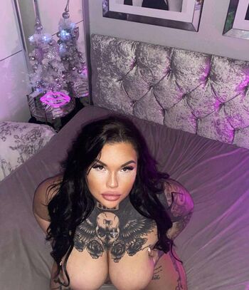 Leaked Melinacurves private photo viral onlyfans