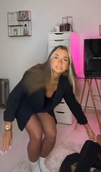 Leaked Melinecrn private photo viral onlyfans