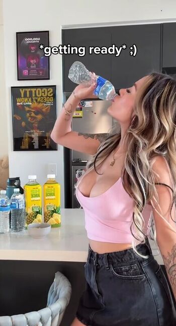 Leaked Melissaaaxoxoo private photo viral onlyfans