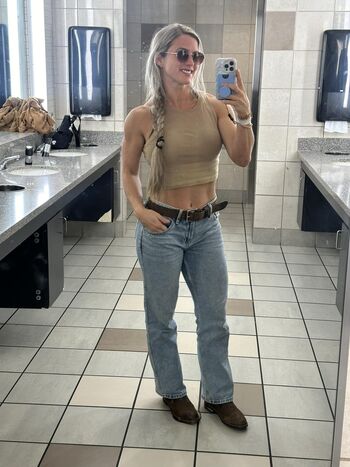 Leaked Melissabackwoods private photo viral onlyfans