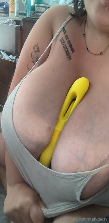 MelyDaisy