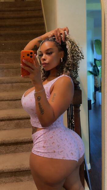 Leaked Melzbubble private photo viral onlyfans