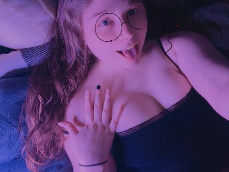 Leaked Meowmyks private photo viral onlyfans