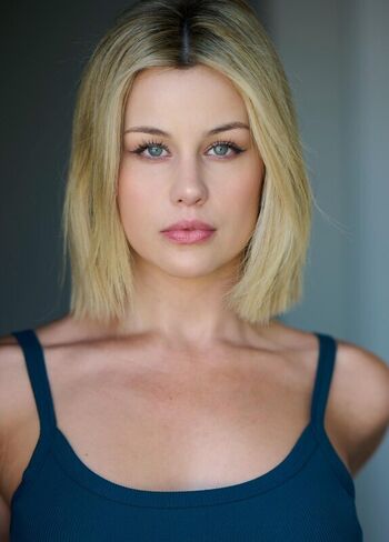 Mercedes Blanche