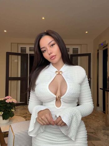 Leaked Mess vakili private photo viral onlyfans