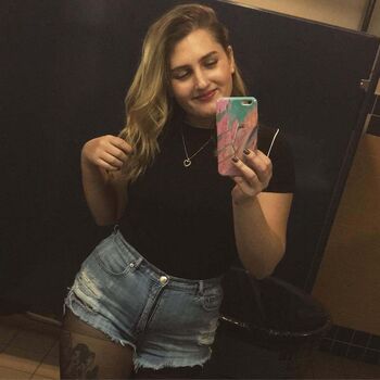 Leaked Mgane gibeault private photo viral onlyfans