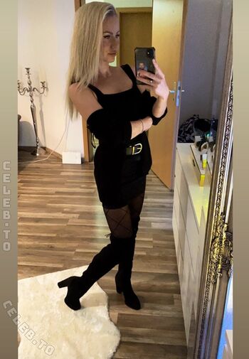 Leaked Mi lkaaaa private photo viral onlyfans