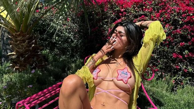 Leaked Mia gmez private photo viral onlyfans