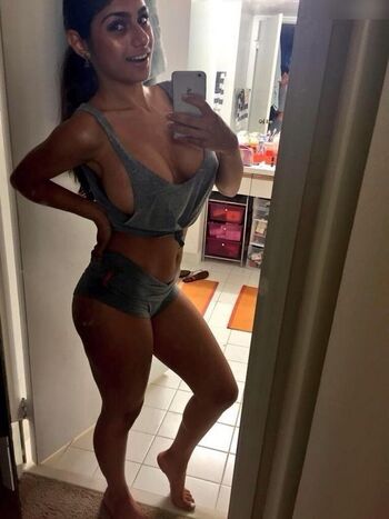 Leaked Mia khalifa private photo viral onlyfans