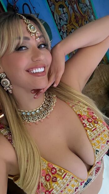 Leaked Mia malkova  page private photo viral onlyfans