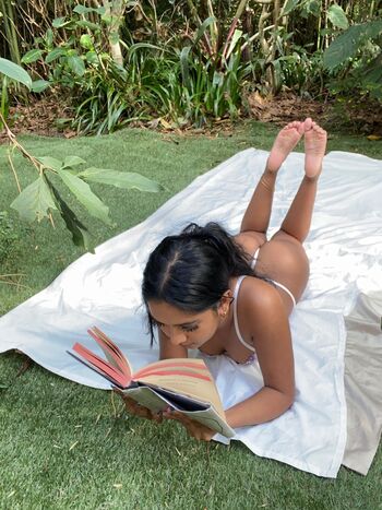Leaked Mia z page private photo viral onlyfans