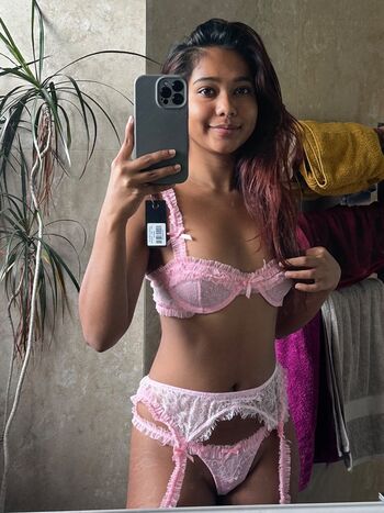 Leaked Mia z private photo viral onlyfans