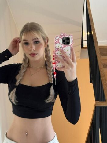 Leaked Mialiliaa page private photo viral onlyfans