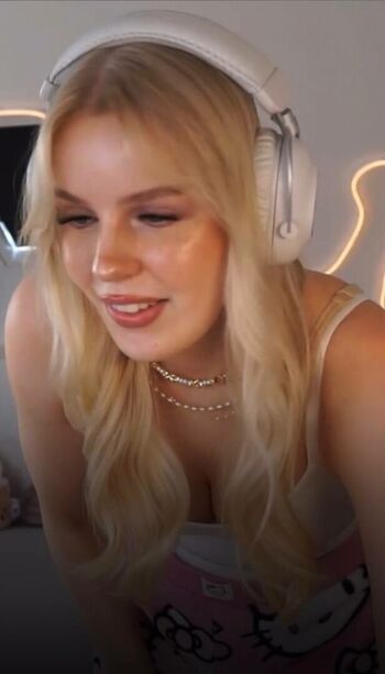 Leaked Mialiliaa page private photo viral onlyfans