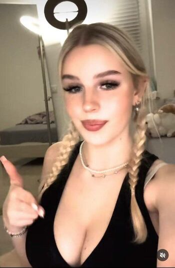 Leaked Mialiliaa page private photo viral onlyfans