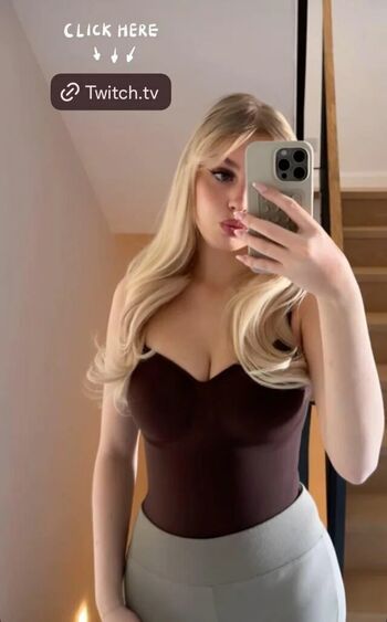 Leaked Mialiliaa page private photo viral onlyfans