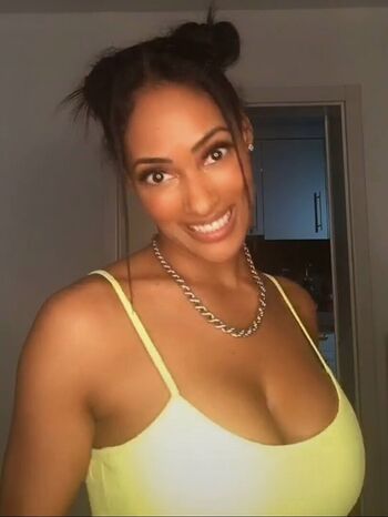 Leaked Micaela reis page private photo viral onlyfans