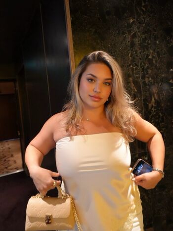 Leaked Michhelleex private photo viral onlyfans